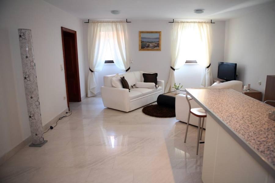Apartments Filip & Viktoria In The Center Of Trogir Extérieur photo